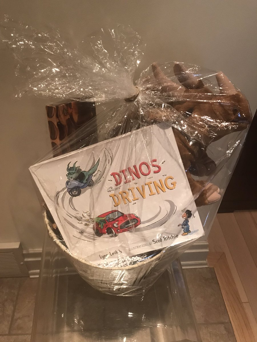 Look what you could win on Sunday <a href="/DrummerBooks/">A Different Drummer Books</a> . Come for a magical story time and stay for the Santa Clause Parade!! Meet all 3 @PajamaPress1 authors <a href="/LanaButton/">lanabuttonauthor</a>, Lynn Leitch @LML_writes and <a href="/JenniferMaruno/">Jennifer Maruno</a>