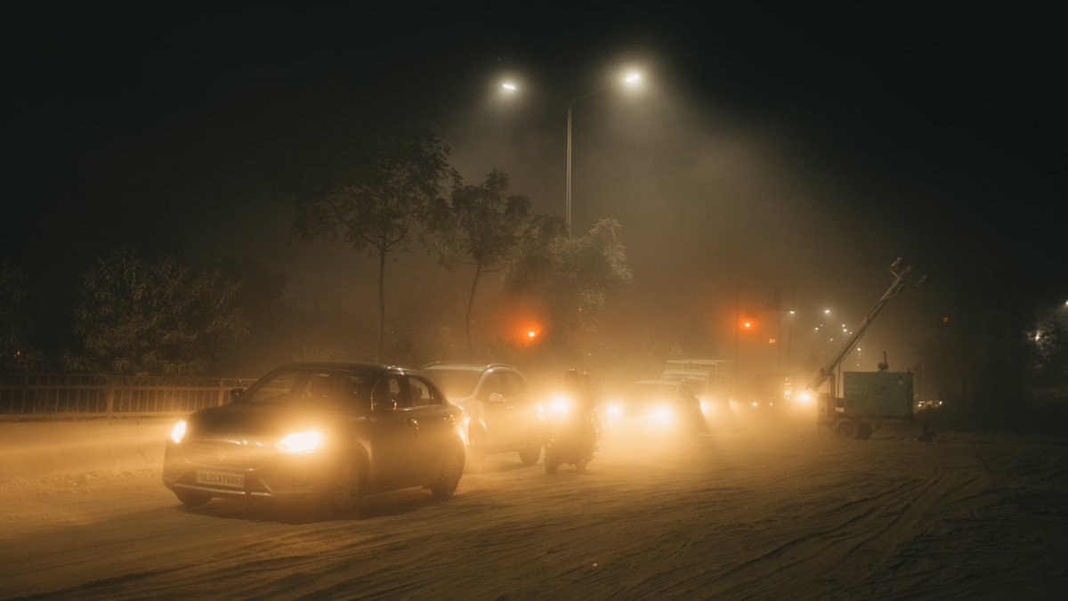 City at night. Shot on <a href="/FujifilmXIndia/">FujifilmX India</a> #fujix100v