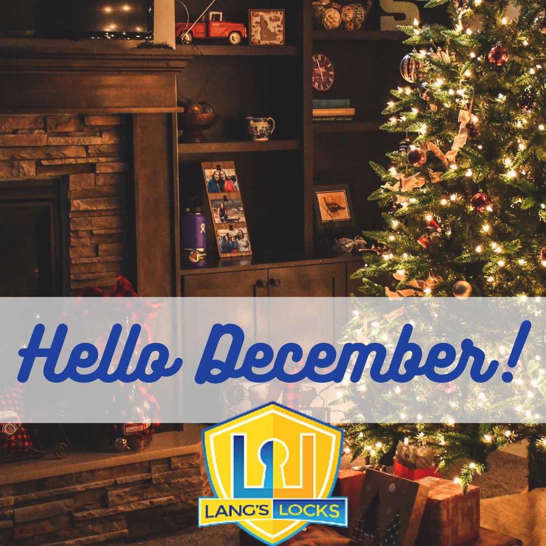LangsLocks's tweet photo. 🎄 Who's excited for this month? #December #Christmastime https://t.co/cYzGzGhNIo