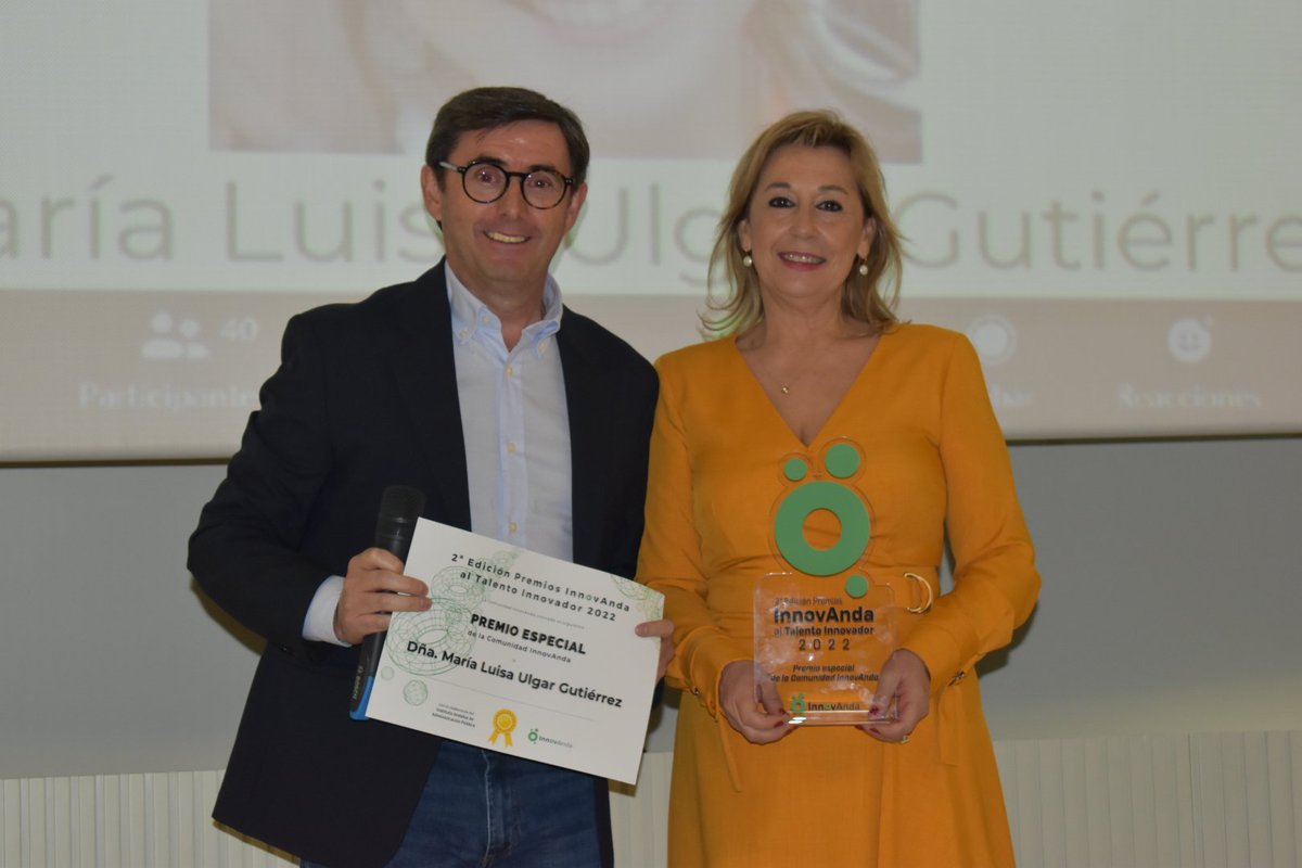 IAAPJunta's tweet photo. 🏅Premio especial de la comunidad de #InnovAnda:
@mluisaulgar, coordinadora de #WomANDigital
👏🏻Se ha valorado su trabajo en pro de una administración innovadora 

#WINnovAnda22 https://t.co/hJ2Md5pNwj
