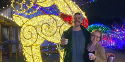 ObserverMKTG's tweet photo. Lights on the Farm returns @HFMuseum. Experience the farm’s scenic, historic property bedazzled with more than one million twinkling holiday lights and filled with animated yuletide displays.
Read more -  https://t.co/G3K3F1k9S5
Get tickets now! https://t.co/eKibbumCGl https://t.co/DMe5cZbzCo