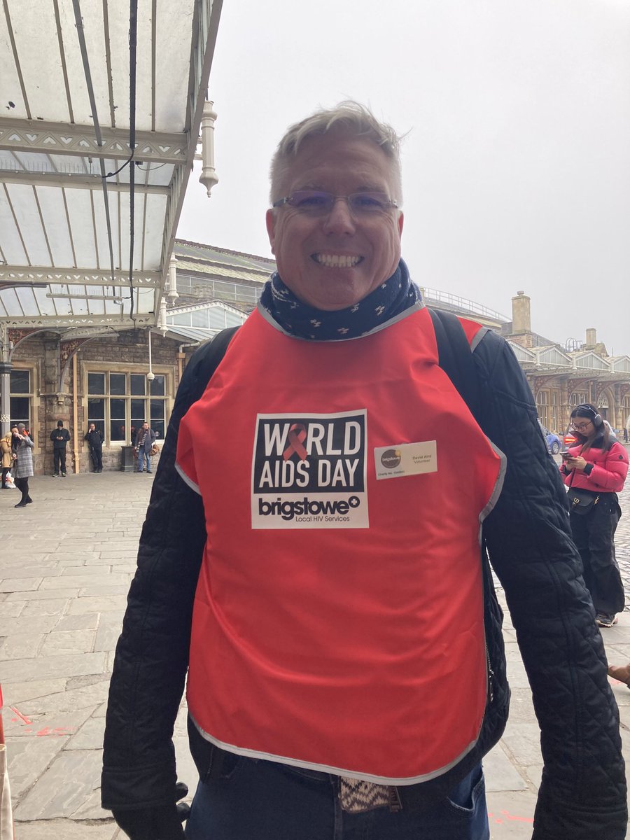 girlwtk's tweet photo. Volunteering on behalf of @DACBeachcroft for @BrigstoweInfo  on #WorldAIDSDay. Come and see us to donate at #bristoltemplemeads https://t.co/UVZj2uXK3g
