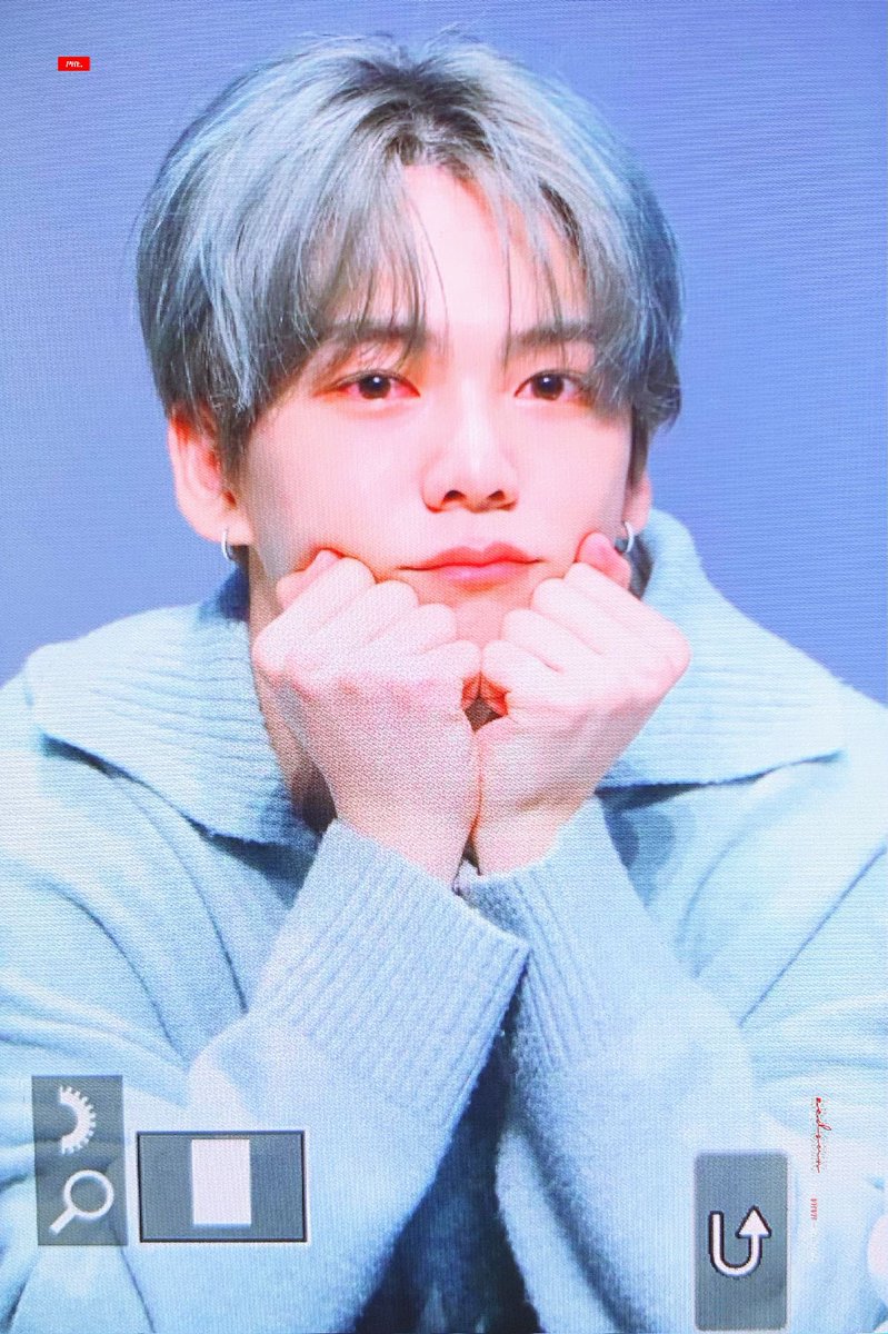CHAN0916com's tweet photo. 📸::221201  @by_verivery 

아침에 일어났더니 눈이 빨갰대여…

#민찬 #홍민찬 #MINCHAN #베리베리 #VERIVERY #VRVR #REDSUN #레드썬 https://t.co/CNAraltQro