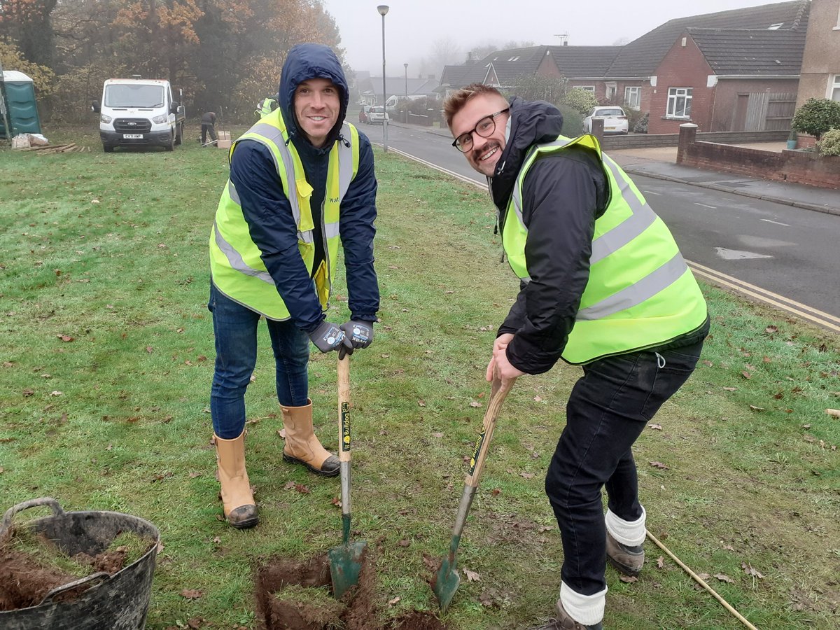SophieCIA1897's tweet photo. A Huge #thankyou to #Landcraft for #donating 500 transplants, Dan Fudge, Tom James, and Dylan Hammett from @WatesGroup for supporting the @CoedCaerdydd #treeplanting session in #heathpark #cardiff this morning. #watessocialvalue #treeplanting https://t.co/kv71uQmCp1