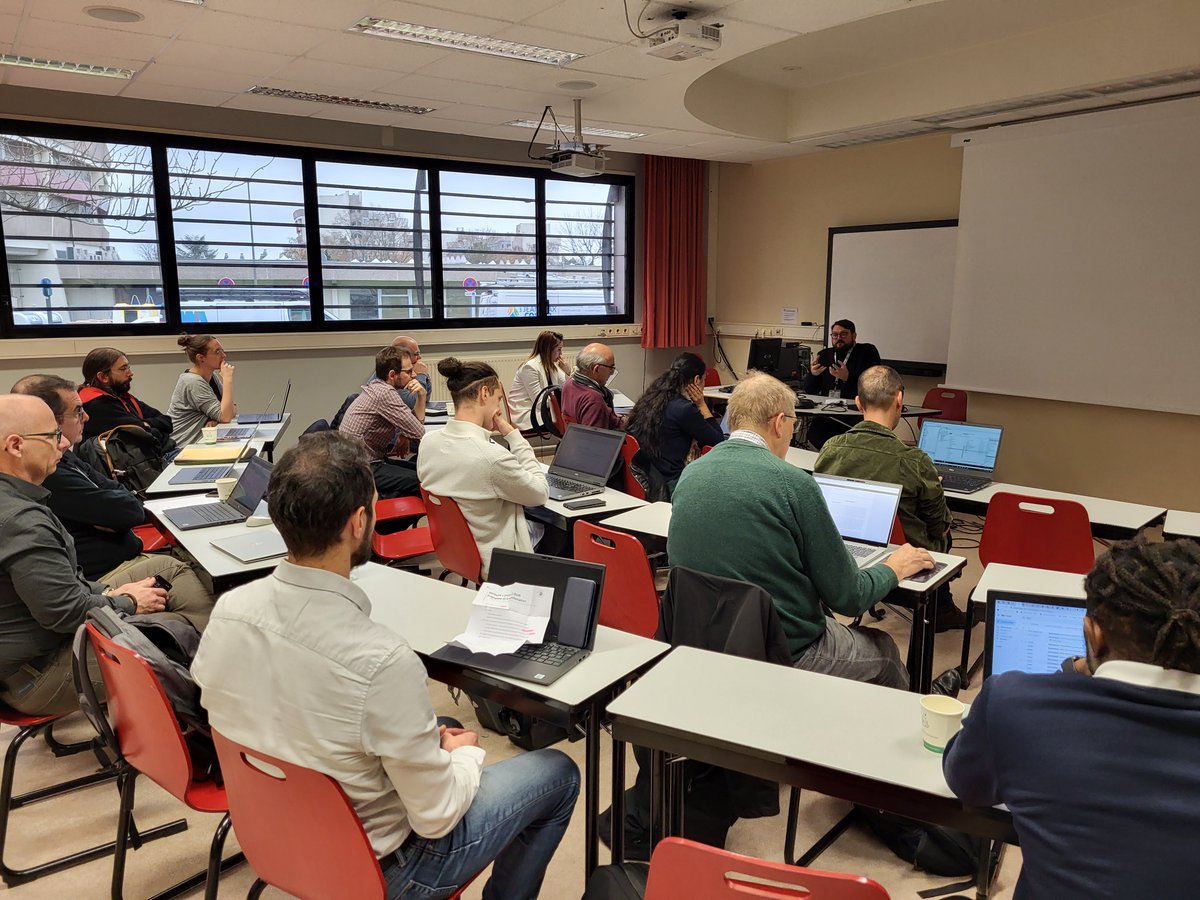 LUE C-shift tweet media