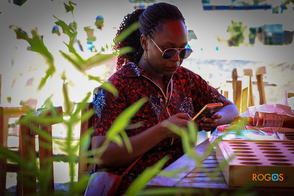 UCU_LawClass12's tweet image. The #PhoneProblem...😂🤣