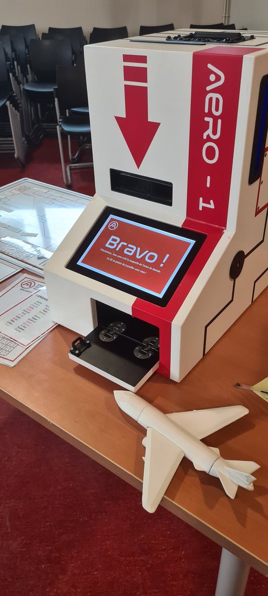 Dans le cadre de leur Parcours Avenir, les élèves de 3e du <a href="/Clg_OdG_82/">Collège Olympe de Gouges - Montauban 82</a> ont pu découvrir le secteur de l'Industrie aéronautique grâce à un Escape Game conçu par l'@UIMM_Occitanie 👏 Un moment très apprécié de tous  #IndustrielsEngagés #FabriqueAvenir <a href="/MostafaFourar/">Mostafa Fourar</a> <a href="/DSDEN82/">DSDEN 82</a>