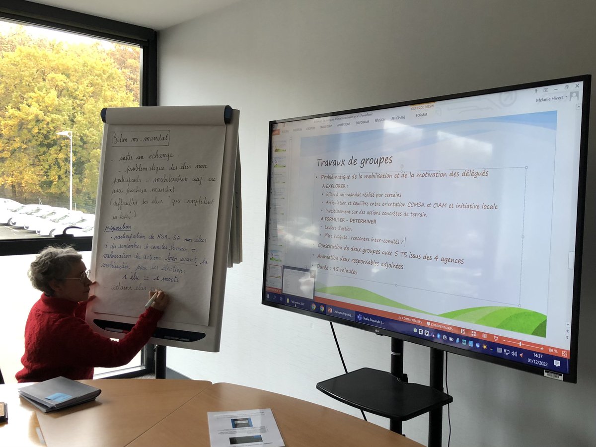 hivert_melanie's tweet photo. Travaux de groupe pour les animateurs de l’échelon local @msa49actu .Réflexion sur les facteurs de motivation et les leviers de mobilisation @GuegadenMorea @pfo5749 @GautierAnne1 @MousseauYvon @FrancoiseLafage @lebimsa https://t.co/GEQ1lWILBw