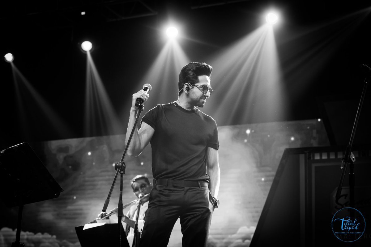 TILTEDTRIPOD2's tweet photo. @ayushmannk Hats off to your dedication...u are a born 🌟
#AnActionHero @JaideepAhlawat #ayushmankhurana #AyushmanKhurrana https://t.co/qvRU8kUKAm