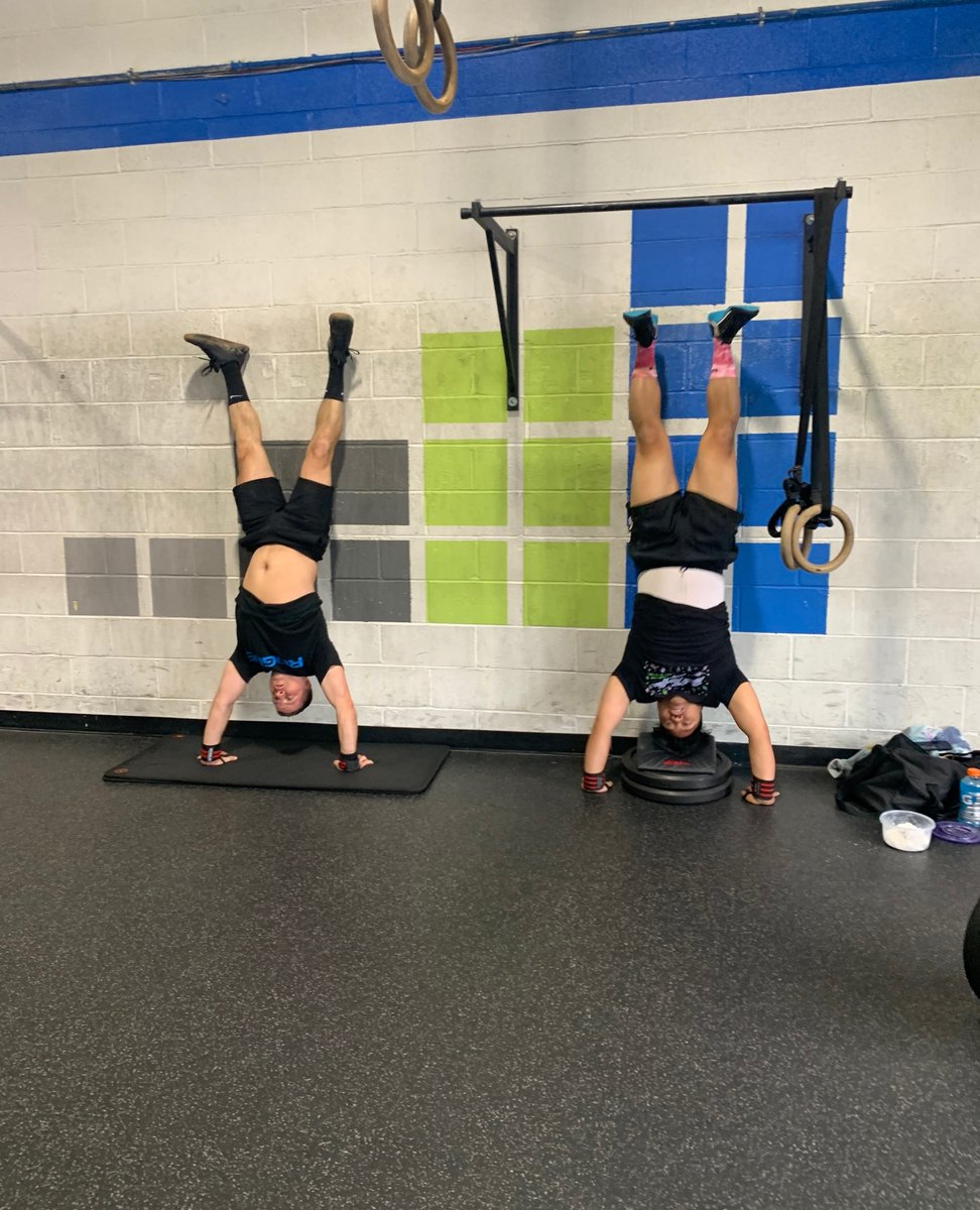 CFCedarGrove's tweet photo. It's never too early to start on your 2023 goals!

FREE TRIAL 🔗 IN BIO 🏋🏽‍♀️ | ☎️ +1(973)475-5530 | 💬 DM US | 📧 E-MAIL

#crossfit #crossfitcedargrove #cfcg #groupfitness #freeclass #freetrial #weightlifting #barbell #olympicweightlifting #gym #nutrition #hwpo #free #cedargrovenj https://t.co/qoHNPjJXJ1