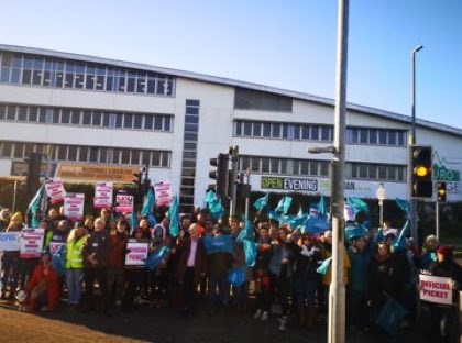 ucu's tweet photo. Incredible picket line at Truro and Penwith College today

Our members are fighting for a pay rise

This is our 11th day of strike action and we’re going nowhere

Pay us what we deserve @Truro_Penwith 

#RespectFE https://t.co/vEhUJSFcvF