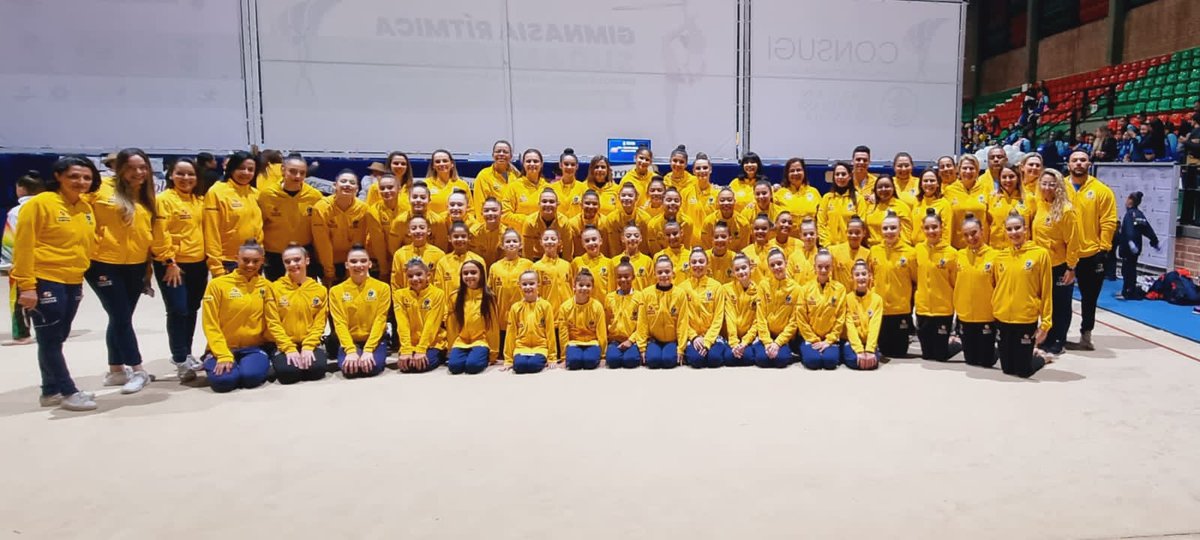 EsporteGovBR's tweet photo. Brasil mais uma vez está imbuído do objetivo de realizar grande campanha no Sul-Americano de Ginástica Rítmica, que começa nesta quarta-feira, em Paipa, na Colômbia. Foi enviada uma delegação numerosa, com 53 atletas. 
Confira: https://t.co/PqUzeCPiVB  

#ginastica https://t.co/QTr8ru6nlq