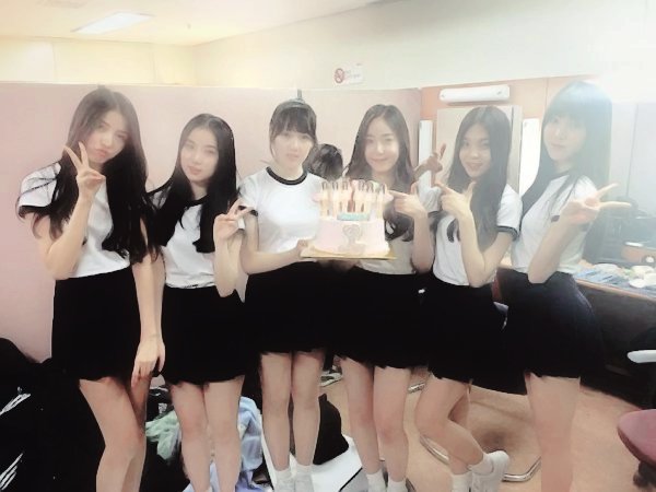 buddytunes's tweet photo. ㅤ
ㅤㅤㅤ  ⃝𐚁 ˳ ⊹ㅤㅤㅤ𝟏𝐎𝐎ㅤㅤㅤ♡︎ᓯྀ°ㅤㅤㅤ𓈒𓍊𓋼 ╮ '.ㅤㅤㅤ🎂ㅤㅤㅤdᥲчsㅤㅤㅤ║▌✷ 𓂋་ ˳ㅤㅤㅤ🅦🅘🅣🅗.ㅤㅤㅤ𓈒 ࣪ ⁀ ☆ㅤㅤㅤ𝗀frıᥱndㅤㅤㅤ𓇼࣪ ཱྀ ˚
ㅤ https://t.co/kJzj0VAVWg