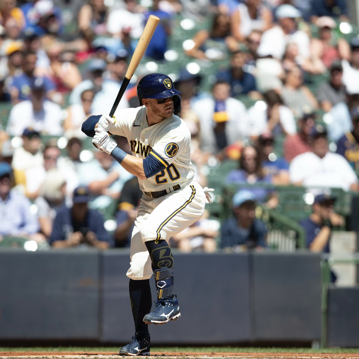 INF Mike Brosseau signed a 1-year contract, avoiding arbitration.