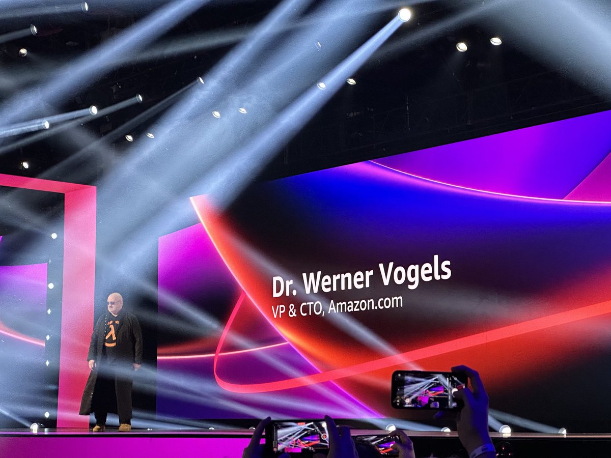 Simone Merlini (@cloudsimo) on Twitter photo <a href="/Werner/">Werner Vogels</a> ‘s crazy #Matrix style entrance at his #keynote at <a href="/AWSreInvent/">AWS re:Invent</a> ! 😂
#Proud2beCloud <a href="/Werner/">Werner Vogels</a> ‘s crazy #Matrix style entrance at his #keynote at <a href="/AWSreInvent/">AWS re:Invent</a> ! 😂
#Proud2beCloud