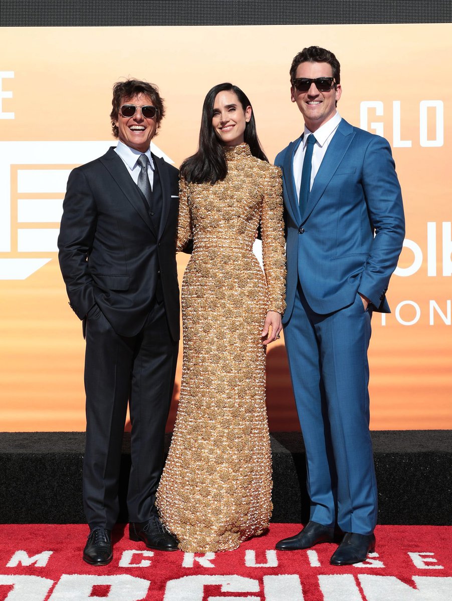 Top Gun Archive on Twitter: "Tom Cruise, Jennifer Connelly and Miles