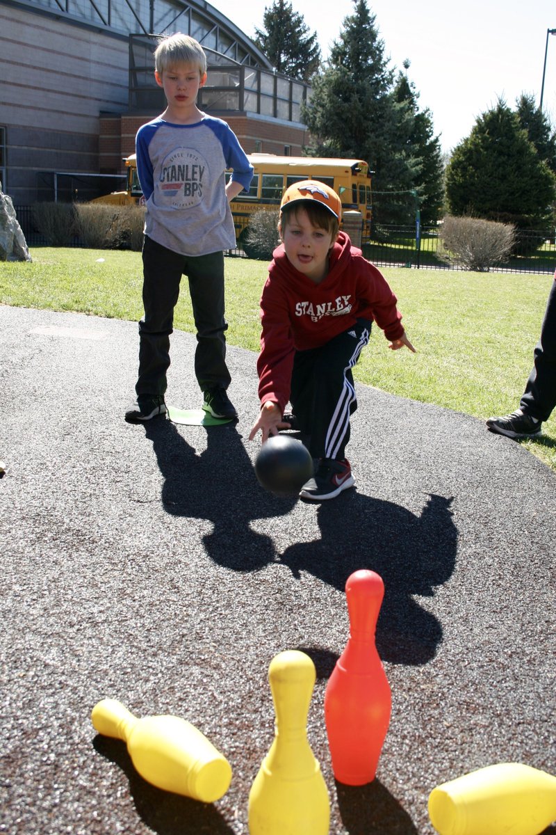 Jump_Bunch's tweet photo. As the weather gets colder, stay connected with friends through our Winter Break classes &amp; camps.

Make sure a JumpBunch class is part of your child's Winter schedule!💪❄️⁠ https://t.co/58RDFFNoZ4  

#youthsports #kidsactivities #activitiesforkids #kidssports #sports #winter https://t.co/FvxZjdmDg1