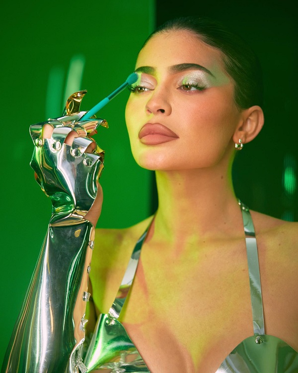 Duty Free Hunter tweet media