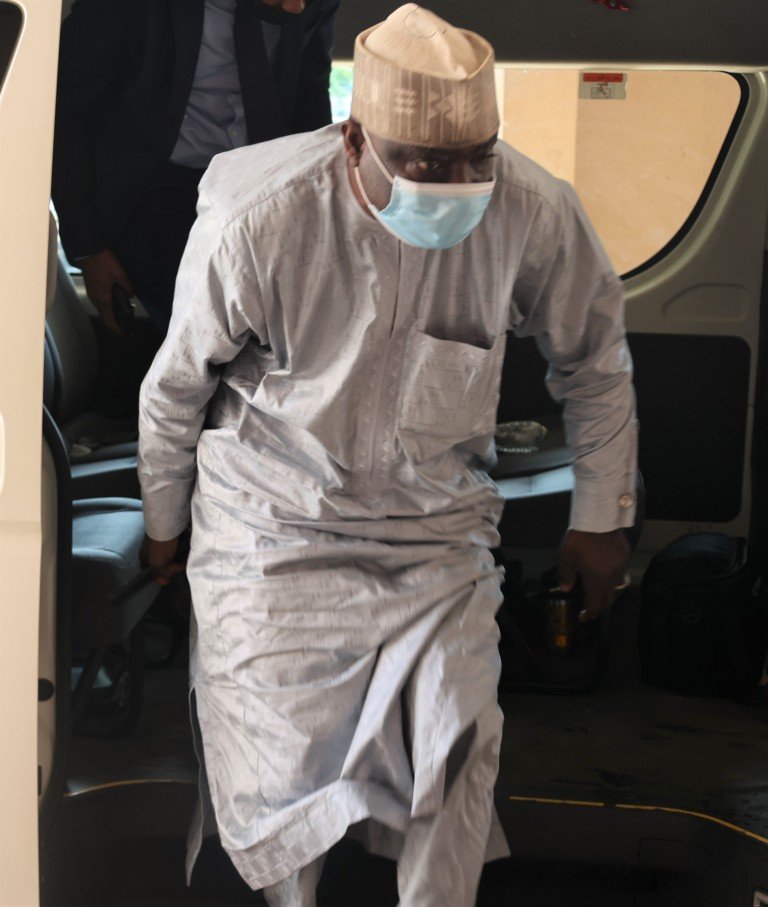 officialEFCC's tweet image. Alleged N260m Fraud: Court Sends Ex-Gusau Varsity VC, Prof. Graba to 35 Years in Prison

The Economic and Financial Crimes Commission, EFCC, on Thursday, December 1, 2022, secured the conviction of Professor Magaji Garba, a former Vice Chancellor of Federal University Gusau, ...