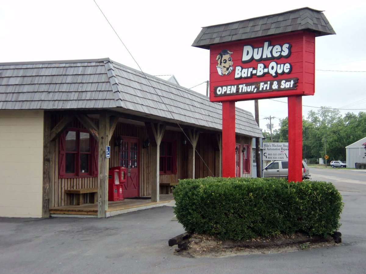 DestinationBBQ's tweet photo. Dukes Bar-B-Que on Whitman in Orangeburg - Destination BBQ https://t.co/dTz91deARm
.
.
.
#SCBBQTrail #SouthCarolina #DiscoverSC #bbq #bbqblog #bbqrestaurant #bbqlovers #bbqlife #carolinabbq #eatlocal #nearme #barbecue #bbqtime #bbqing #barbecuenation https://t.co/jIO9IEl5Cf