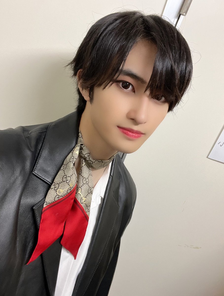 YAMATOkuroda's tweet photo. 本日は新たな僕たちのデビューライブを応援してくれてありがとうございました✨

色々懐かしくて、すごく新鮮✨
こいうツイートも久々だね😅

＃フロゼロ　#FROM0

是非お待ちしております！ https://t.co/QdkPfuX1oq
