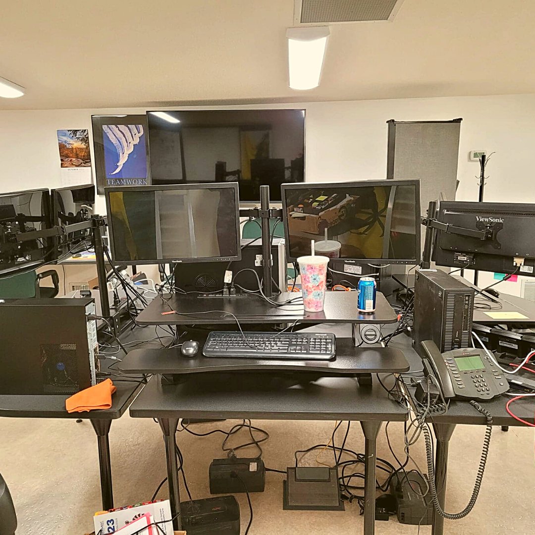 TillageTools's tweet photo. We’re moving! We aren’t going far, and not for long 😄 Everyone is getting shuffled around the office as we do our office renos! A big thanks to @ZaksBuildingGroup for helping us out with this project! Stay tuned for updates!
#bourgaulttillagetools #renos #gettingcozy https://t.co/iTm2ULnBBF