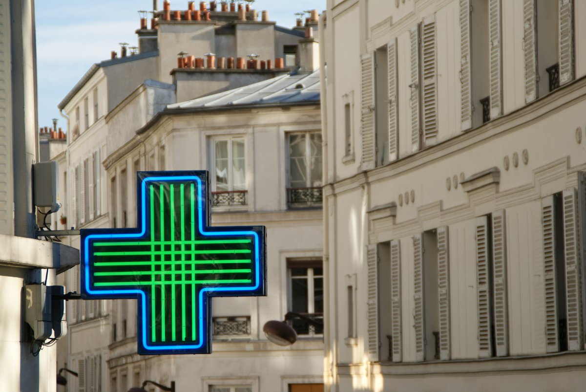 [#Pharmaciens] Vous souhaitez sensibiliser votre patientèle au bon tri des #MNU et à la protection de l'environnement et de la #santé ? Retrouvez notre kit de communication pour l'officine 👇 cyclamed.org/partenaire/le-…