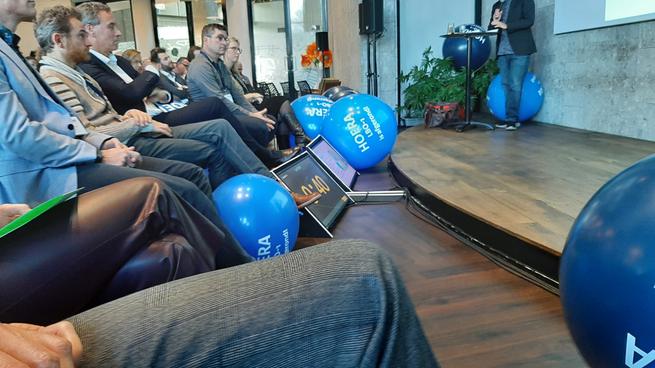 JeroenHaan1's tweet photo. 'Ken je kering'(zie video https://t.co/x9PKomOsfx) gaat over het verhaal van de #waterkeringen, het (veiligheids)beeld van #waterveiligheid. Nu op weg naar Landelijke Beoordeling Overstromingskansen #LBO2. Kennis en vakmanschap tellen, ik zeg dus ook 'Denk aan je Dijkwerker!' https://t.co/sQBAGS1sSr
