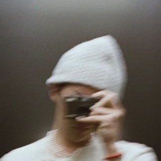 identitybin's tweet photo. film hanbin and jiyong >> https://t.co/g9YZrJ9Xhc