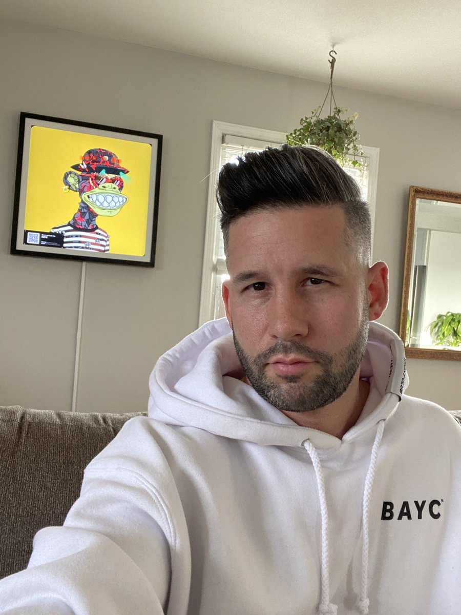 Gm Twitter fam ☕️ 

My <a href="/BoredApeYC/">Bored Ape Yacht Club 🍌</a> #MAYC looking clean on my <a href="/TokenframeNFT/">Vaulted Relics</a> display 

#NFT #MAYC #BAYC