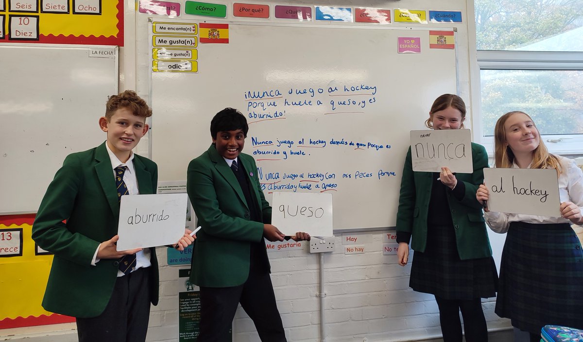 SibfordSFL's tweet photo. ¡Nunca juego al hockey con mis pieces porque es aburrido y huele a queso! @SibfordMFL @SibfordOxon @AlexJQuigley #wordvent #vocabulary #beyoubesibford #closingthevocabularygap #connect4 https://t.co/qKXE9Q7GQr