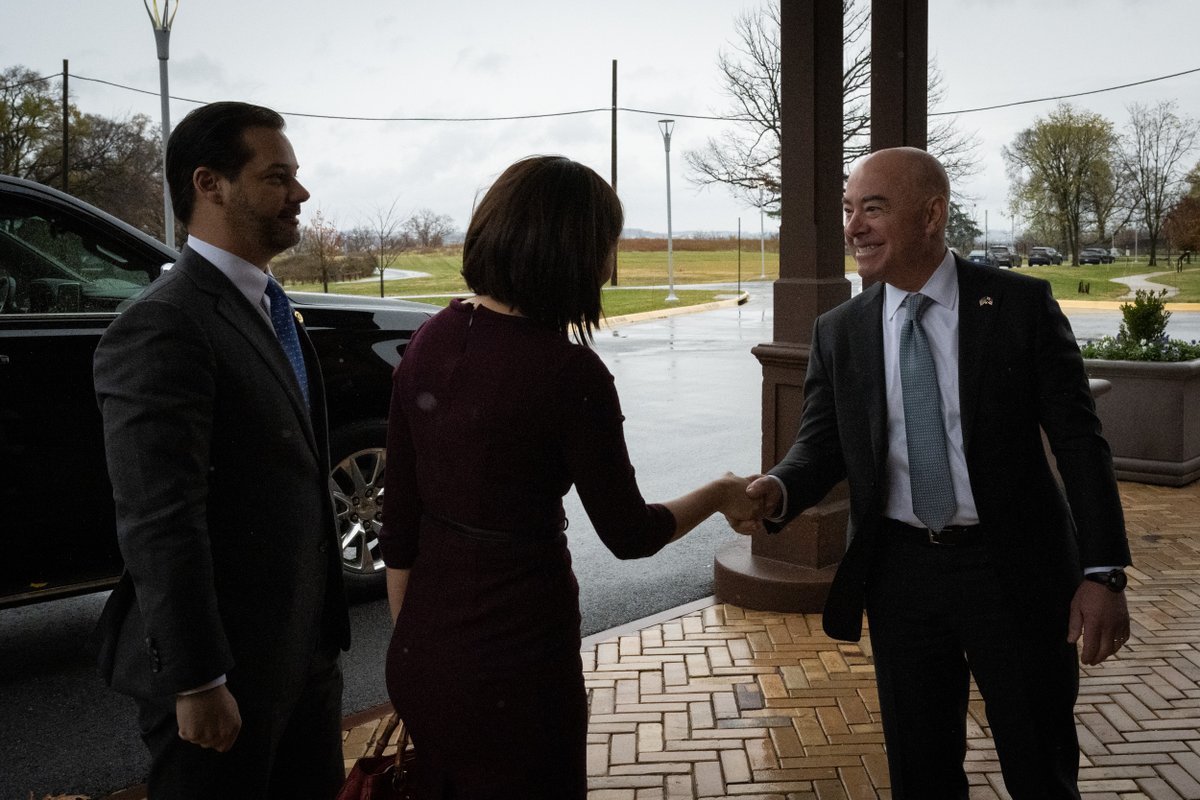 Homeland Security tweet media