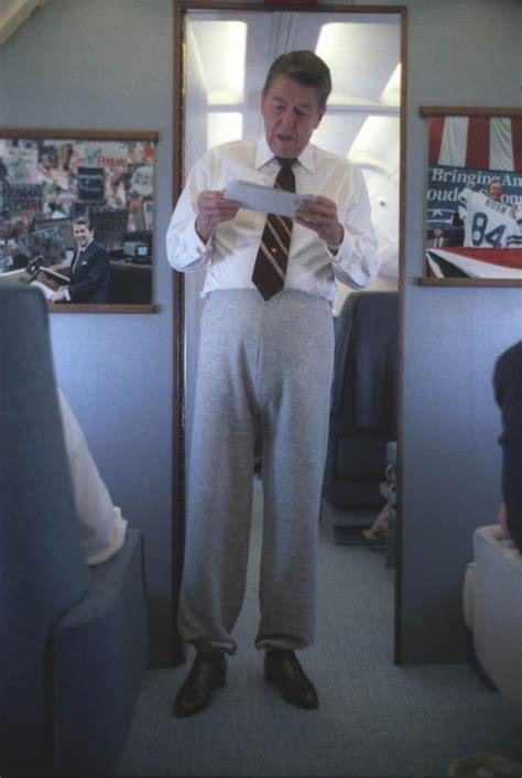 fiddlerdiehl's tweet photo. @muchnerve I don’t have any gray sweatpants but maybe this helps? 🤣😅 
(I am so, so sorry) https://t.co/q6XGxsPEsp