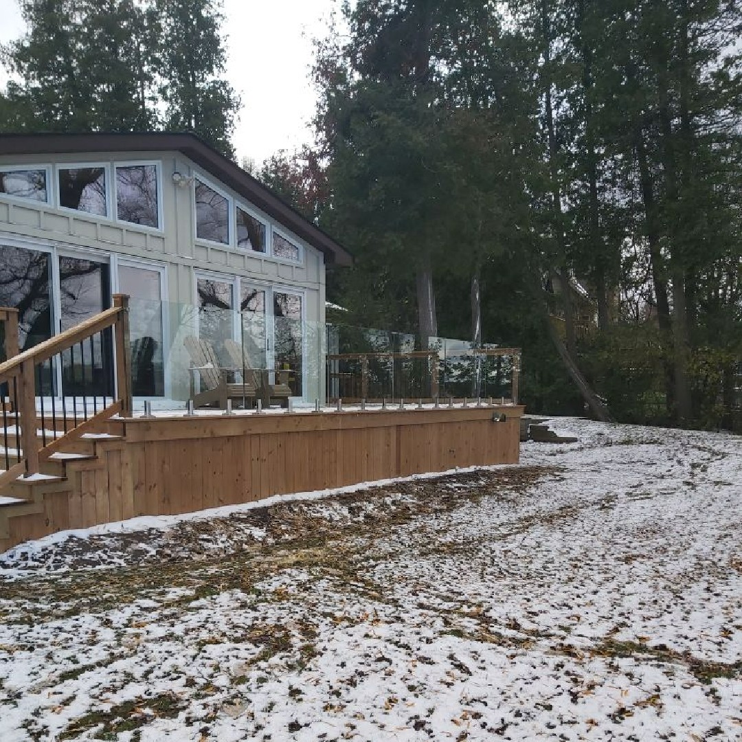 DoorsandMore's tweet image. Sit back and enjoy your unobstructed view of the lake or yard with custom glass railing. Spigots support each panel and are available in Chrome, Brushed Stainless or Matte Black. #customrailing #spigots #exteriorglassrailing #viewsfordays #glassrailing #customglass #railing