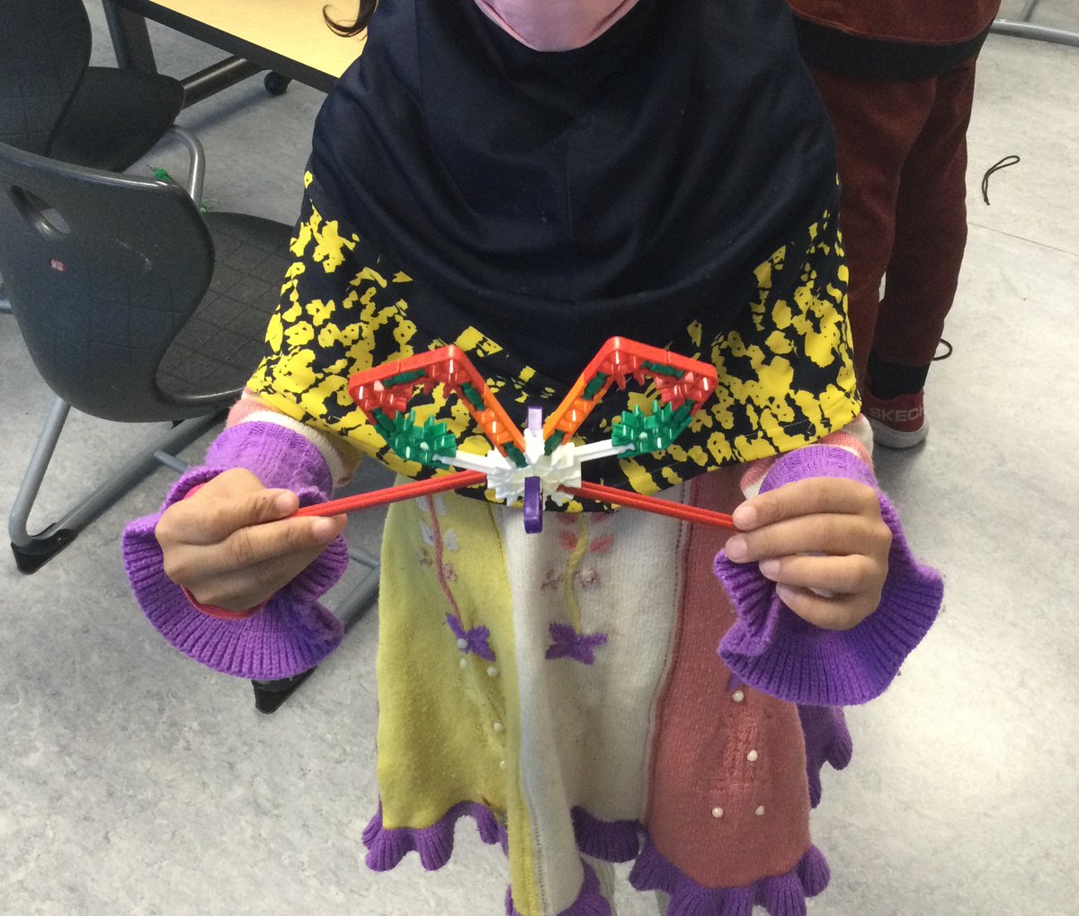 MrHuntersClass's tweet image. Student have been spending their science time this week exploring simple machines. The plan is to extend this learning into a design thinking challenge that will ask them to think of ways they can reduce the physical work in common classroom activities using simple machines.