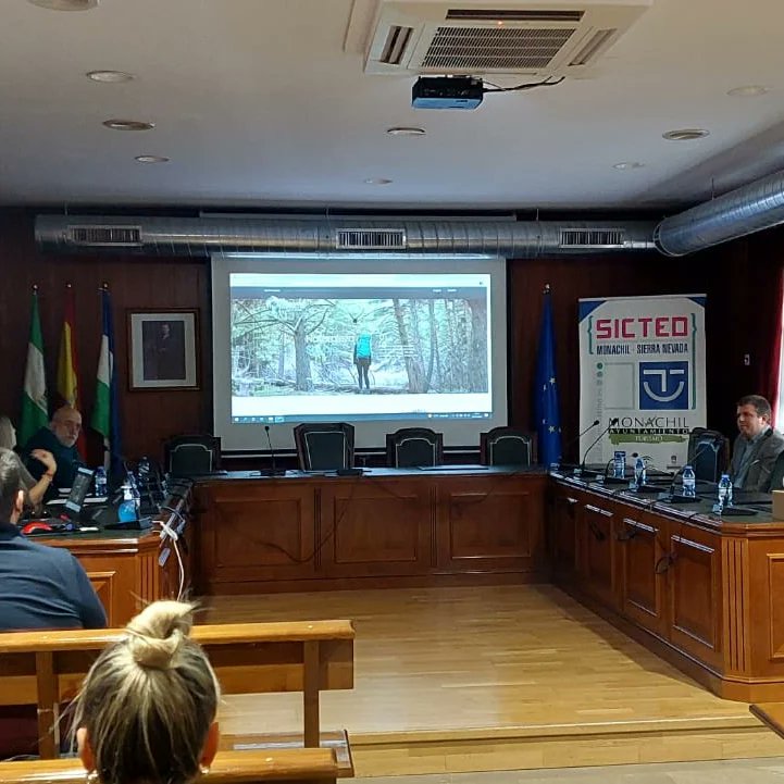 IMonachil's tweet photo. Presentación de la nueva pagina de turismo y la realidad aumentada desde nuestra concejalía de turismo.
Nos acompañó el diputado de turismo Enrique Medina y Francisco Javier Leyva jefe de servicio de la delegación de turismo de la Junta de Andalucia. https://t.co/ypI13bnDPP