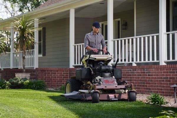 GrasshopperMowr's tweet photo. 3 Reasons to Add a Grasshopper Stand On Mower to Your Fleet: https://t.co/eFm1RFxJPo

#greengrass #grass #yard #lawncare #landscaping #lawnservice #yardwork #lawn #lawnmower #lawnmowing #mowing #mowday #mowers #mower #mow #mows #grasscutting #yournextmower #standonmowers #mowday https://t.co/caKL4zEtbk