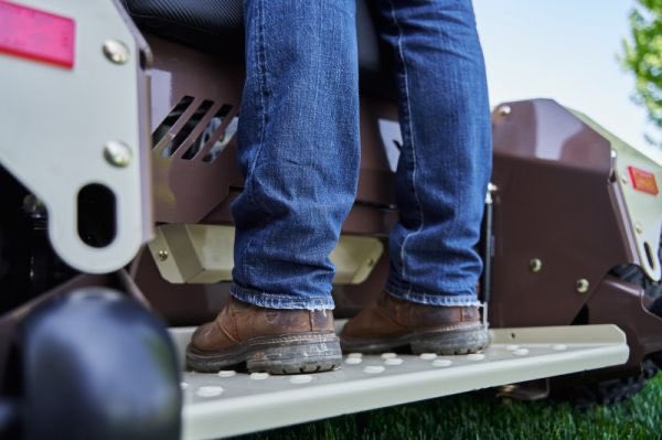 GrasshopperMowr's tweet photo. 3 Reasons to Add a Grasshopper Stand On Mower to Your Fleet: https://t.co/eFm1RFxJPo

#greengrass #grass #yard #lawncare #landscaping #lawnservice #yardwork #lawn #lawnmower #lawnmowing #mowing #mowday #mowers #mower #mow #mows #grasscutting #yournextmower #standonmowers #mowday https://t.co/caKL4zEtbk