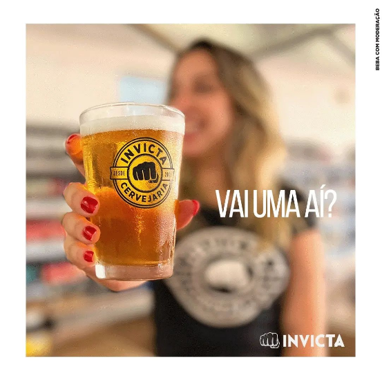 invictacerveja's tweet photo. Marque nos comentários quem vc acha que tá pensando em tomar uma agora. Quem gosta não vê a hora de se reunir c/ os amigos ou chegar em casa, sentar na poltrona ou no seu canto especial e se deliciar com uma artesanal.
Humm... É bom d+, não é?
Peça a sua pelo site! (link na bio) https://t.co/uyGF7pix82