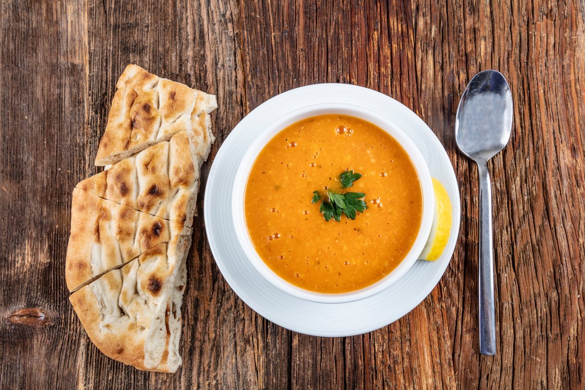 Lentil soup is the solution for cold weather. Come and try!

#lentilsoup #ezogelin #etobicokeeats #etobicokefood #etobicoke #toronto #tororontoeats #torontofoodie #galata #türkiye #islingtonwestvillage