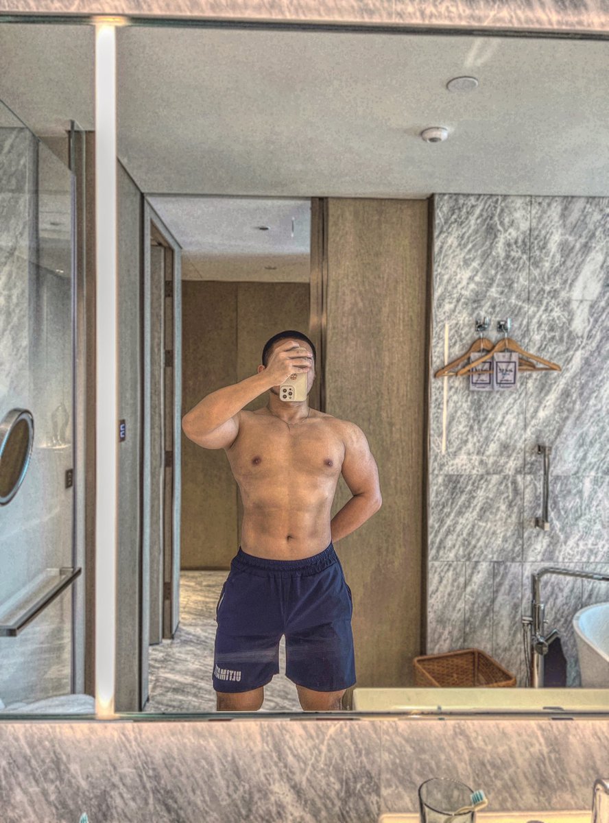 pure漠天 tweet media