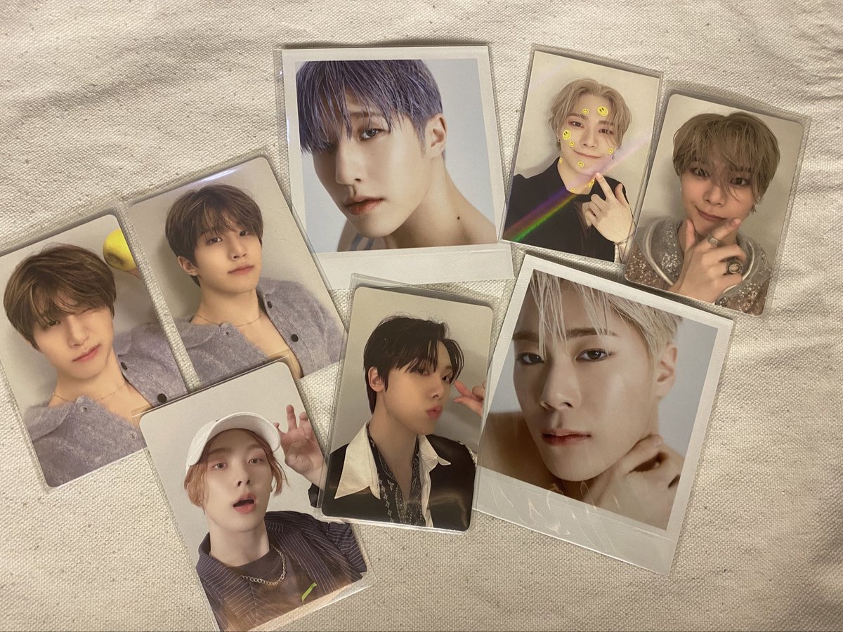 ttalgijudi's tweet photo. WTS LFS PH - help rt

Official ASTRO, ENHA &amp; BTS PC 

MOP : GCASH
MOD : GGX

loc: Bulacan 

** please check the pricelist (4th pic)

Send me a DM https://t.co/pkvrWJAYU5