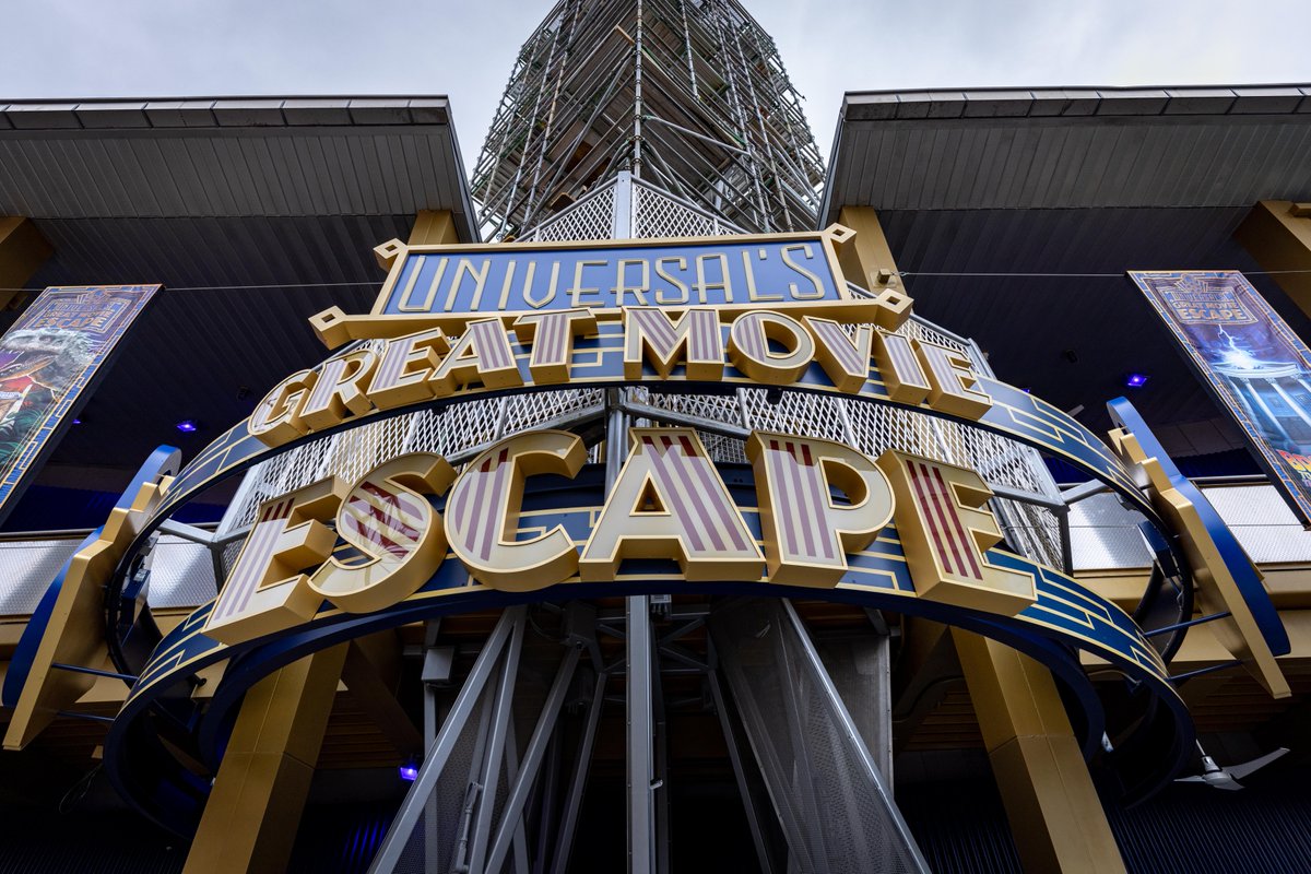 UniversalORL's tweet image. It’s Not Just an Escape Room. It’s an Escape Adventure. 

From evading an apex predator in Jurassic World: Escape, to the time-traveling chaos of Back to the Future: OUTATIME, this is no ordinary escape room experience. 

Tickets now on sale: spr.ly/6019Mhbqf