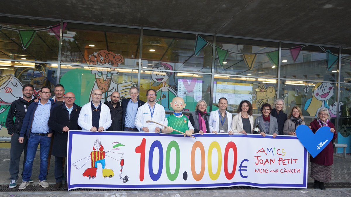 Ahir vam fer la donació de 100.000€ a l'Institut de Recerca Vall d'Hebron que permetrà continuar fent recerca al grup de Càncer Malalties Hematologiques. La donació impulsarà projectes de recerca en tumors pediàtrics del sistema nerviós i Sarcomes Infantils. Agraïts a tots ❤️