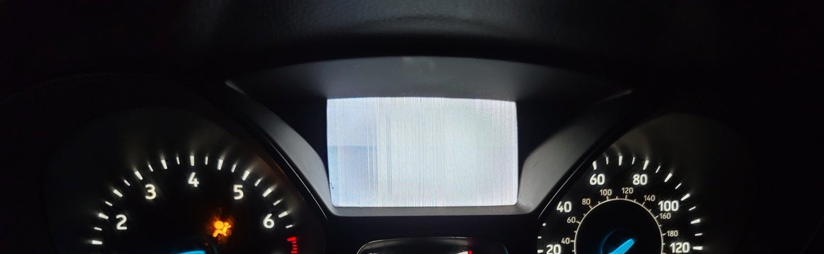 Jessica85122441's tweet photo. @Ford How do I fix this screen? https://t.co/fOVtUdxfcg