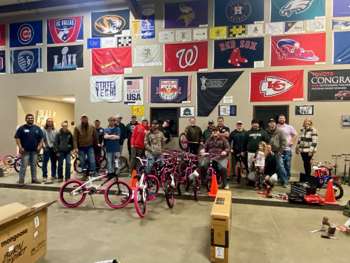 statetechmo's tweet photo. Some "Elves" aka State Tech students and employees recently held a bike building event on campus. The college purchased 100 bikes to build and give away to families in need this Christmas season! #StateTechProud https://t.co/unZFnQdtBg