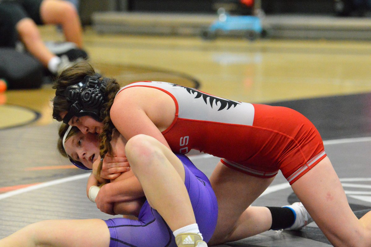 LSNActivities's tweet photo. Great action from our first dual of the season vs. Blue Springs! The boys team defeated BS, 52-19, and Cadi Reiss won her match by fall. @LSNwrestling More action photos can be viewed at: https://t.co/f1qtTa7vdu https://t.co/tyHPxLPc26