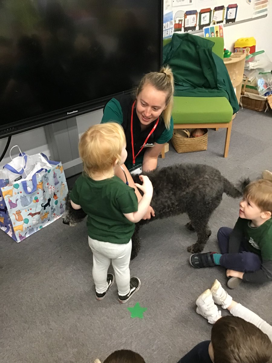 Little Ridges welcomed a veterinary nurse in this week to talk to the children about the important work she does. Thank you to Barkley for your help, you were fantastic!