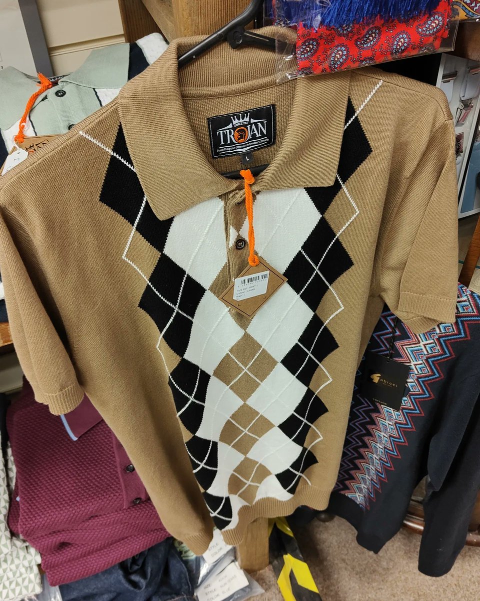 1 left, so take a tenner off this argyle Trojan polo.
Now £55
Size Large

whatiship.co.uk/product/trojan…