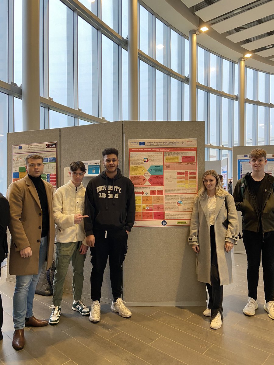 0_4CTeam1's tweet photo. #UoL4.0challenge 
#PosterExhibition 
#poster
@uolchallenge @COM3_NSR @weareTENSION @UoLBusiness https://t.co/63c19ubCm3
